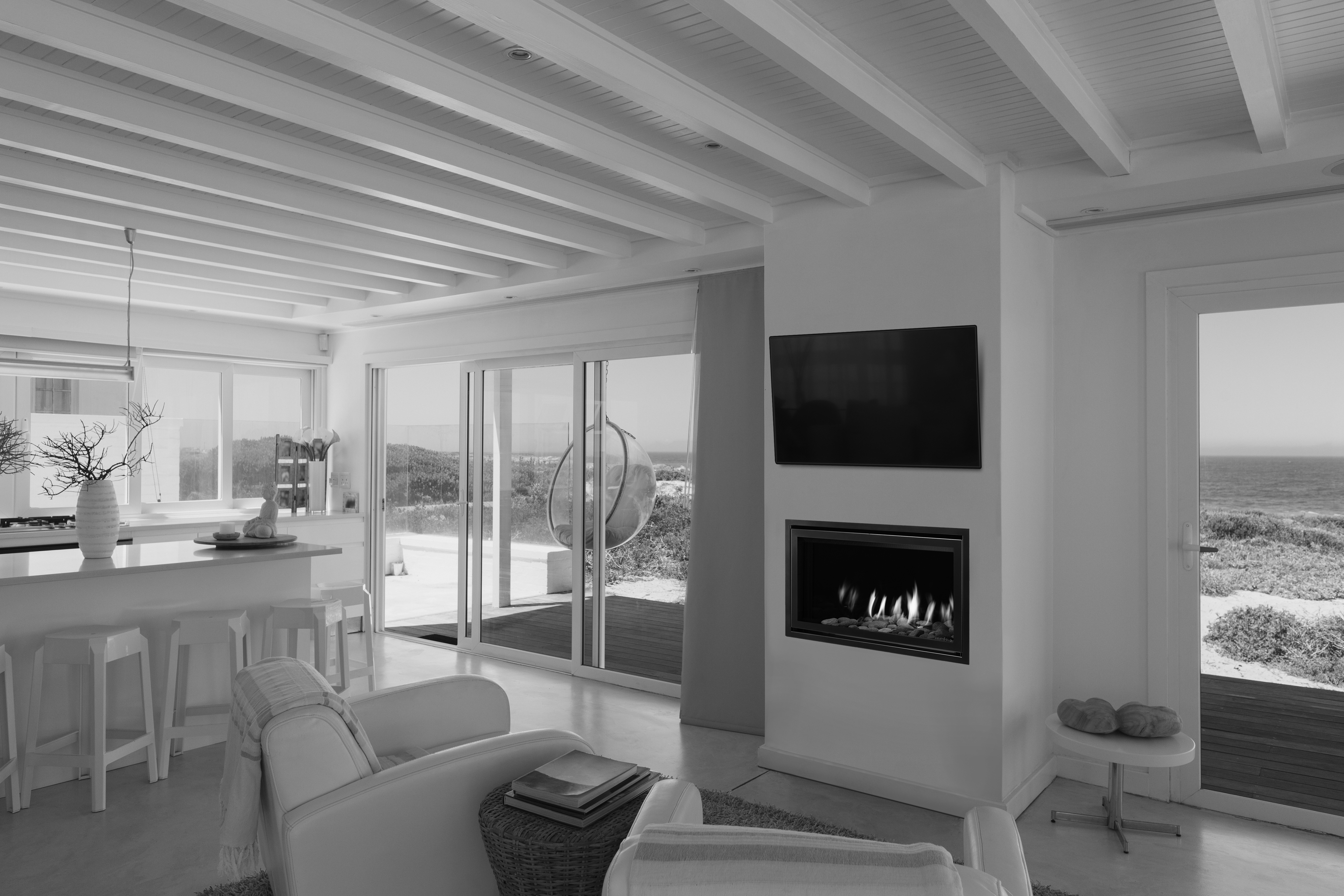 6304e7daa2dad-COSMO_32_-_Photo__Clean_Face_Graphite__River_Rock__Reflect_Panels__Accent_Lights__Room__4C__High_Res_.jpg