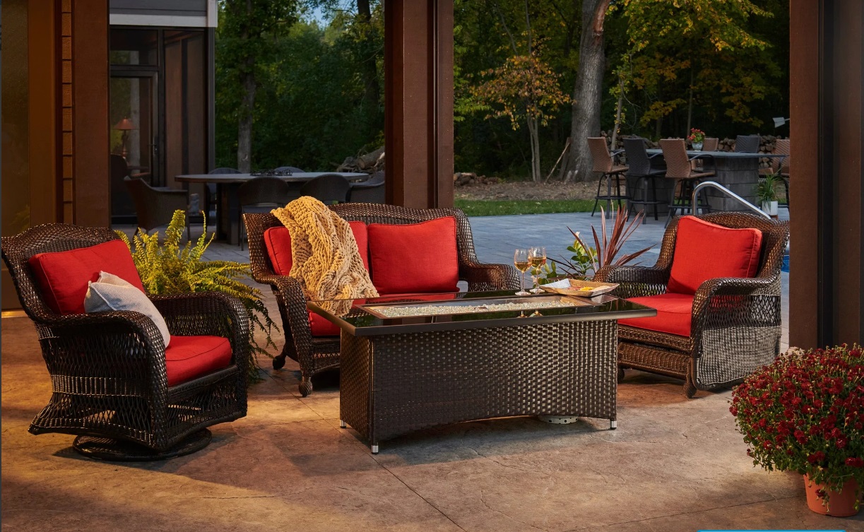 Outdoor GreatRoom MONTEGO