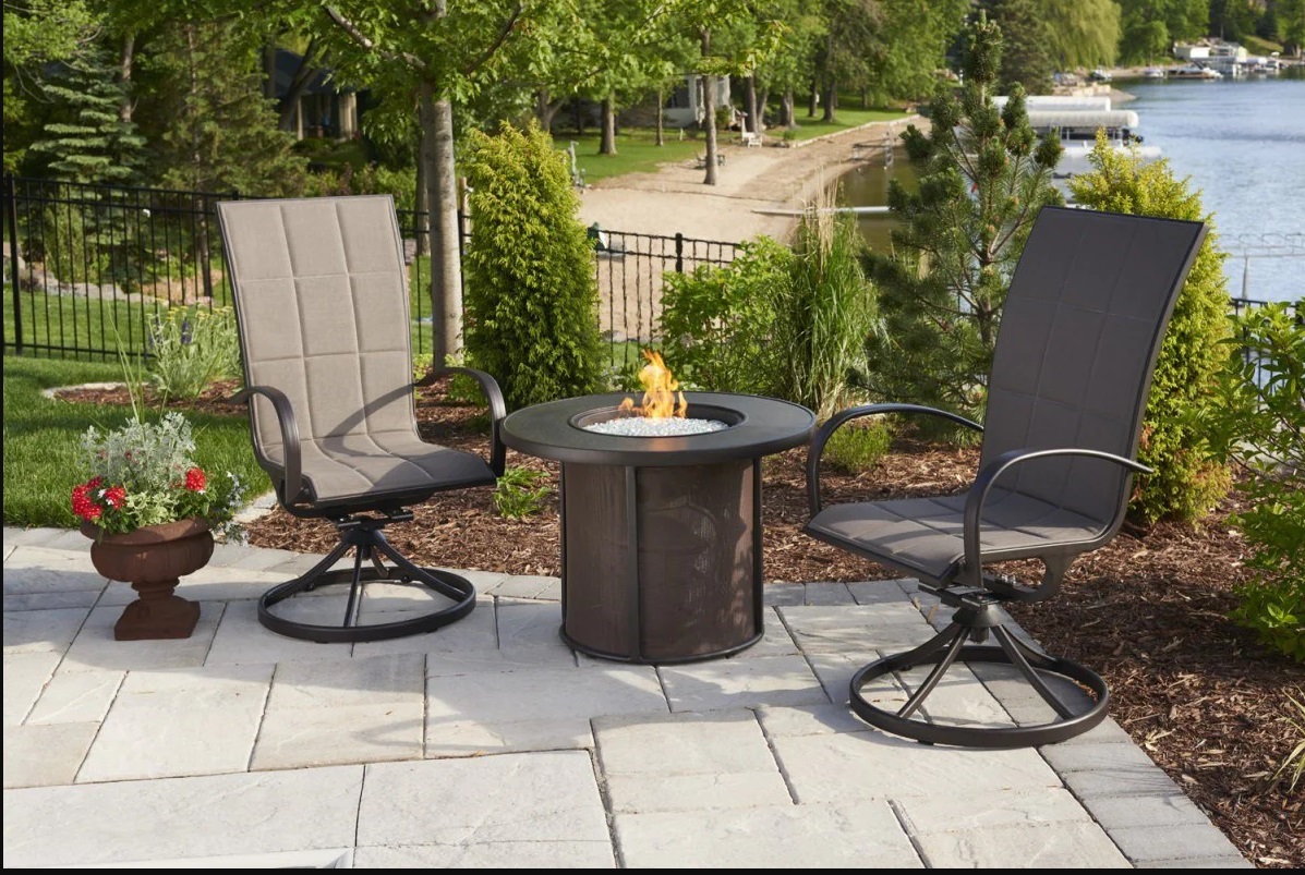 Outdoor GreatRoom STONEFIRE