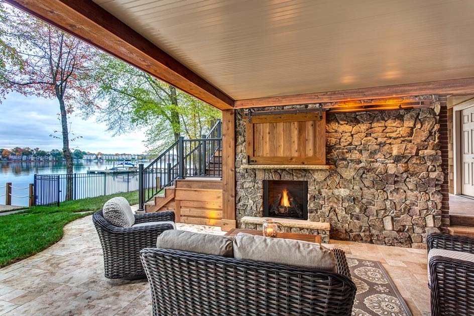 82747-Courtyard-36-Photo-Trad-Premium-Brick-Hi-Def-Logs-Room-4C-Low-Res.jpg